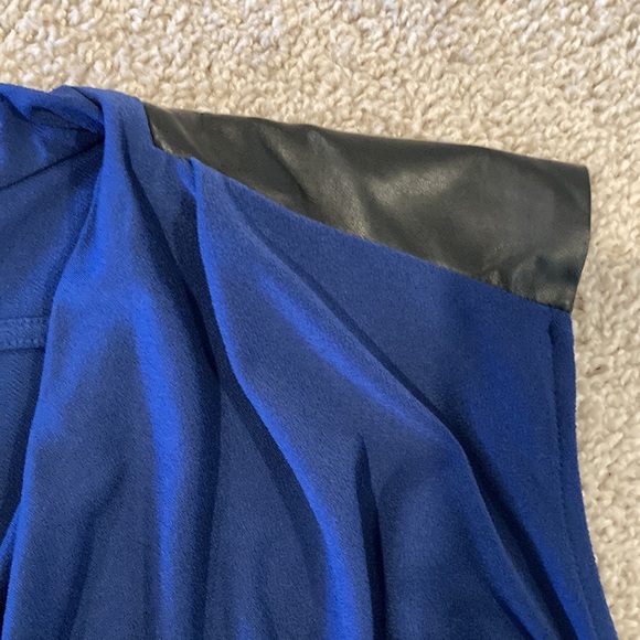 Ann Taylor Sleeveless Blue Cowl Neck Top - Picture 3 of 7